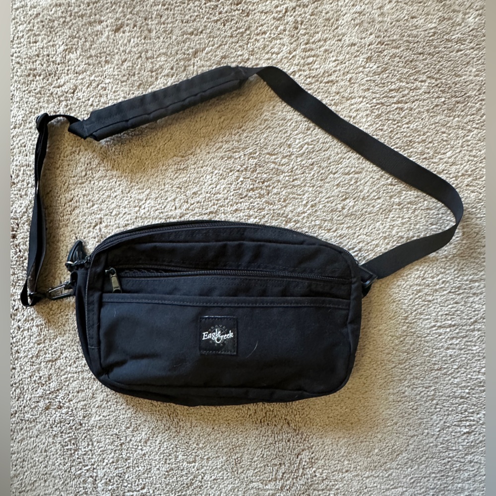 Eagle Creek convertible cross body waist pack in Black